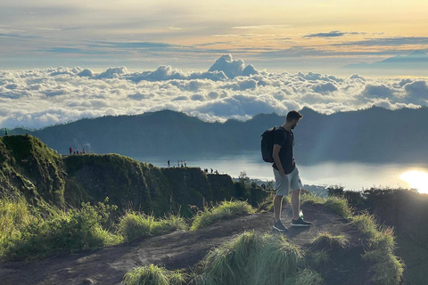 Vanuit Ubud: Mount Batur Wandelen met warmwaterbronnenMet ophaalservice in de omgeving van Ubud en Kintamani