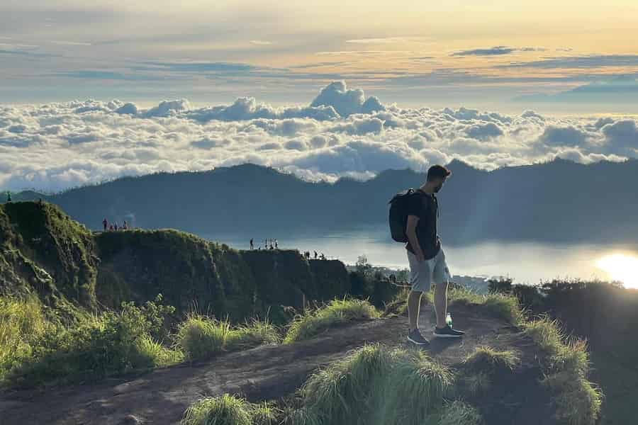 Von Ubud aus: Mount Batur Wandern mit heißen Quellen. Foto: GetYourGuide