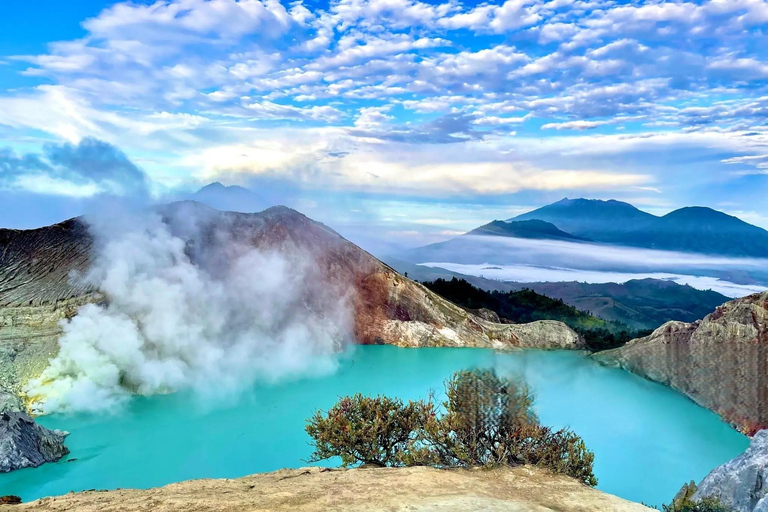 Ijen Crater Blue Fire Night Hike From Bali: Ijen Blue Fire with Pick-up & Drop-off Bali