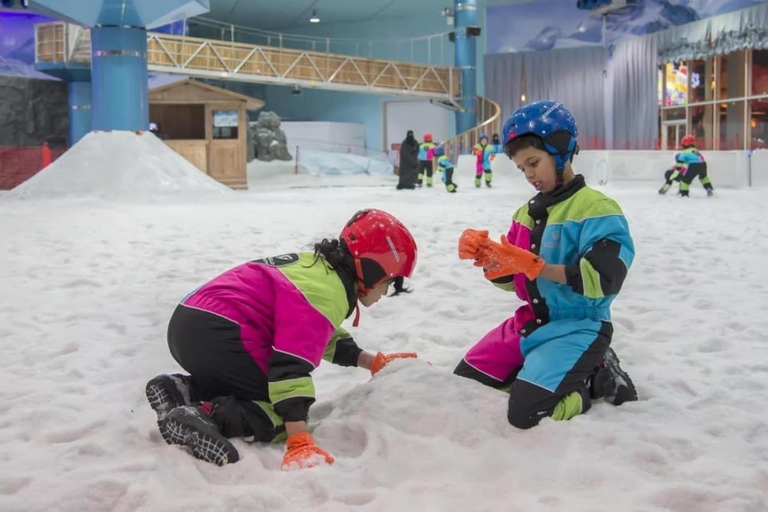 Riyadh Snow City: Inclusive 3-Hour Entry with Gear Provided