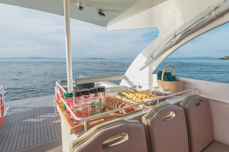 Khao Lak: Swift Power Catamaran Glide to James Bond Island