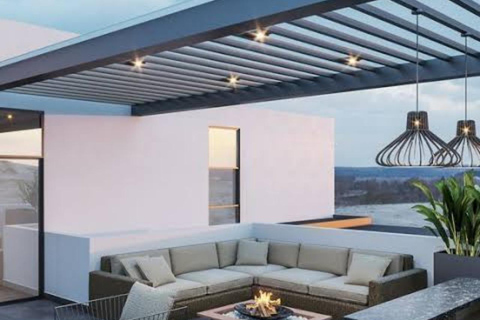 Botswana: Rooftop Dinner & Watching Hunting Birds in Ocean