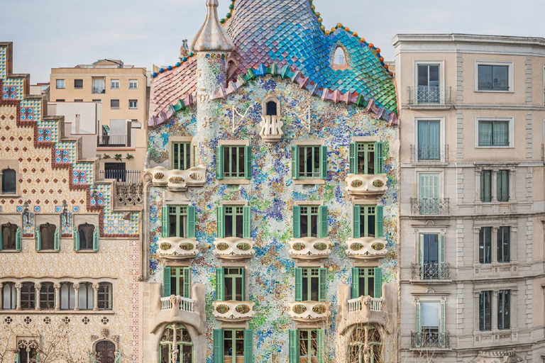 Barcelona: Casa Batlló Fast-Track Tour mit Führung