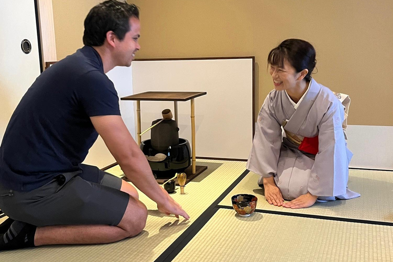 Experiencia Privada de la Ceremonia del Té en Hiroshima