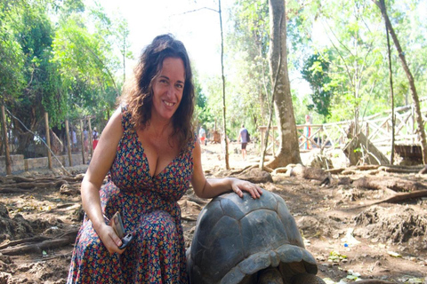 FROM NUNGWI/KENDWA:STONE TOWN, PRISON ISLAND & JOZANI FOREST Private tour include hotel pick up and drop off