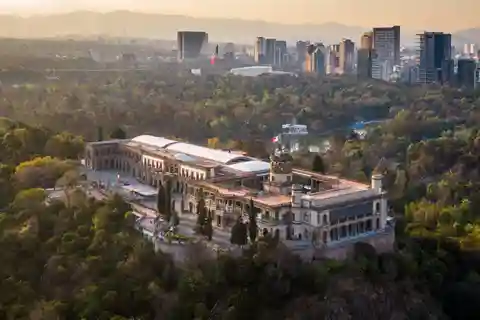Excursão a pé semiprivada ao Castelo de Chapultepec