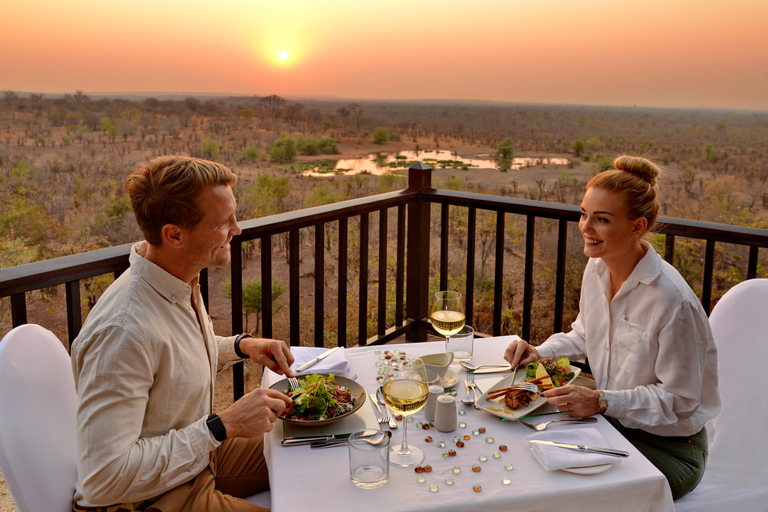 MaKuwa-Kuwa Restaurant Dining Experience | Victoria Falls