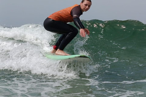 Porto: Surf Lesson with Experienced Surf School