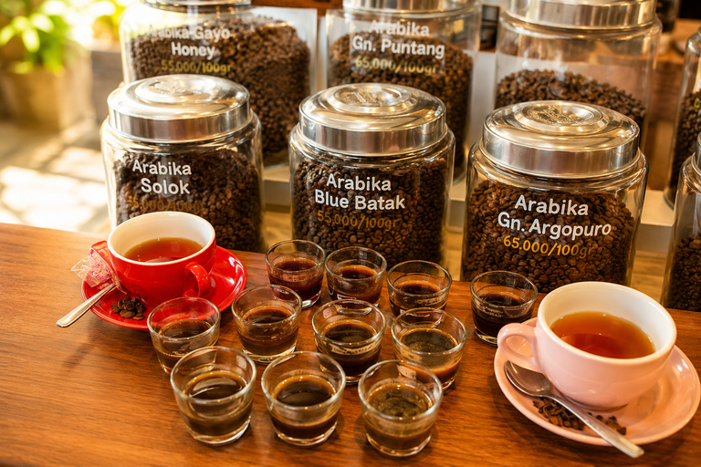 Yogyakarta: Coffee, Chocolate Making & Museum Tour