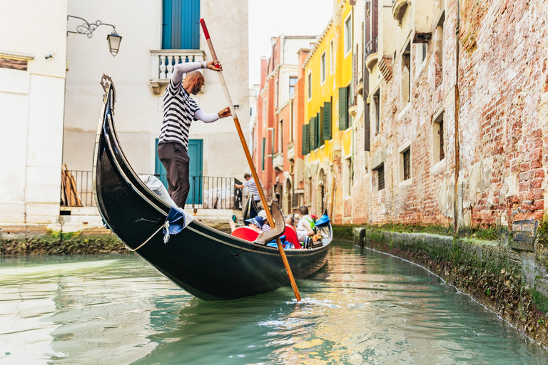 Venedig: Privat gondoltur längs Canal GrandePrivat 30-minuters ikonisk Grand Canal Gondola Ride