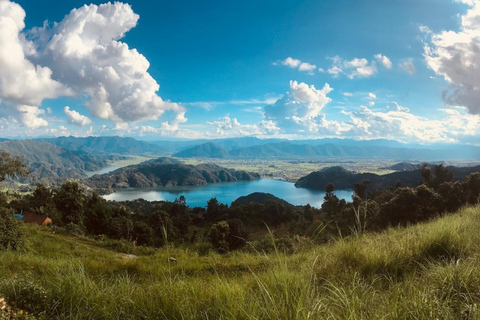 Randonnée d&#039;une journée au lac Begnas et à Thulakot depuis PokharaPokhara : randonnée d&#039;une journée à Begnaskot