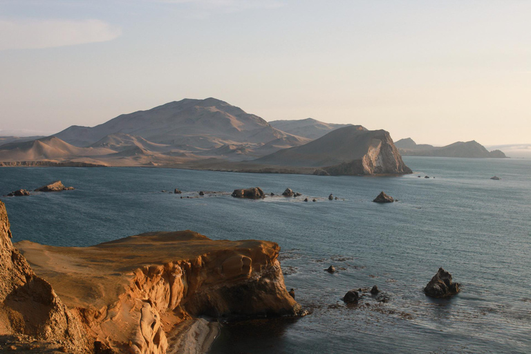 Premium Trekking in Paracas National Reserve Premium Trekking in the Paracas National Reserve