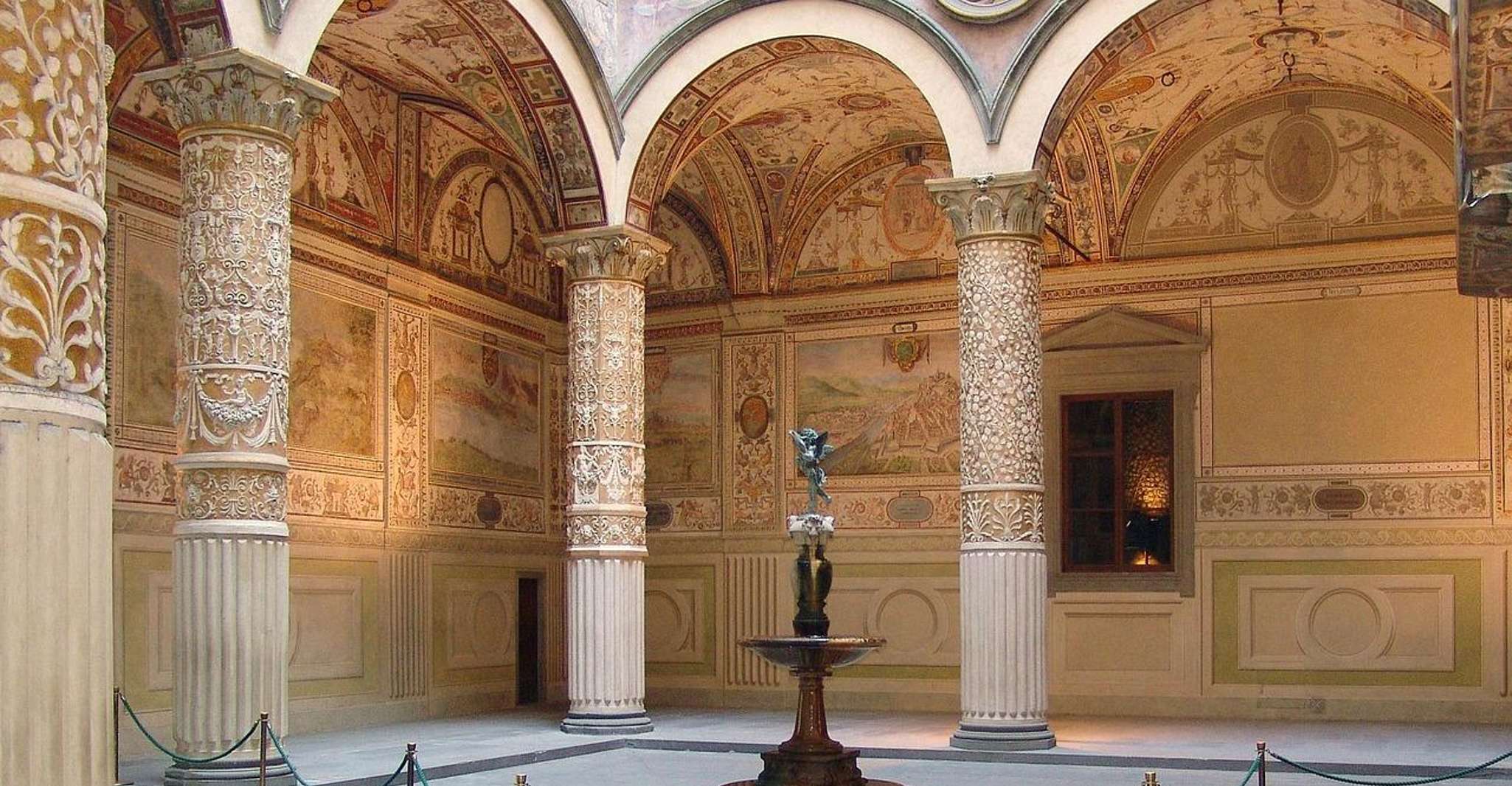 Florence: Palazzo Vecchio Entry Ticket with Audio Guide photo 4