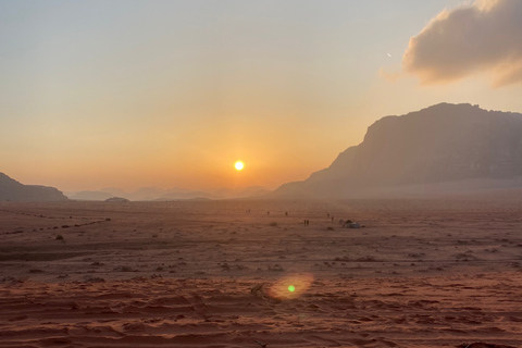 2 hour jeep tour morning or sunset Wadi Rum Desert Highlight