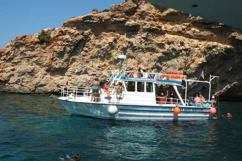 Comino : excursions en bateau privé, arrêts baignade et visites des grottes