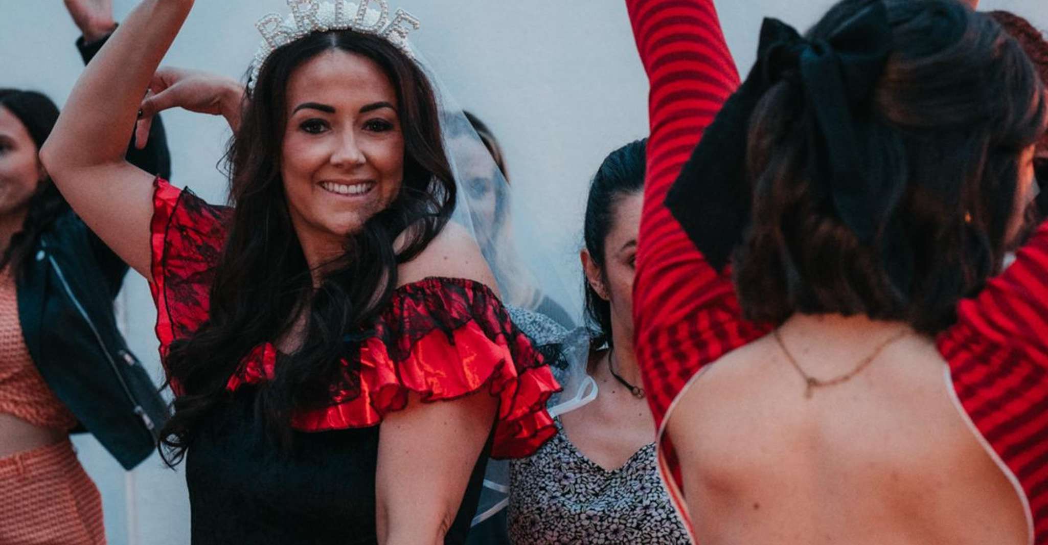 Barcelona: Rooftop Salsa Class with Bottomless Sangria photo 6