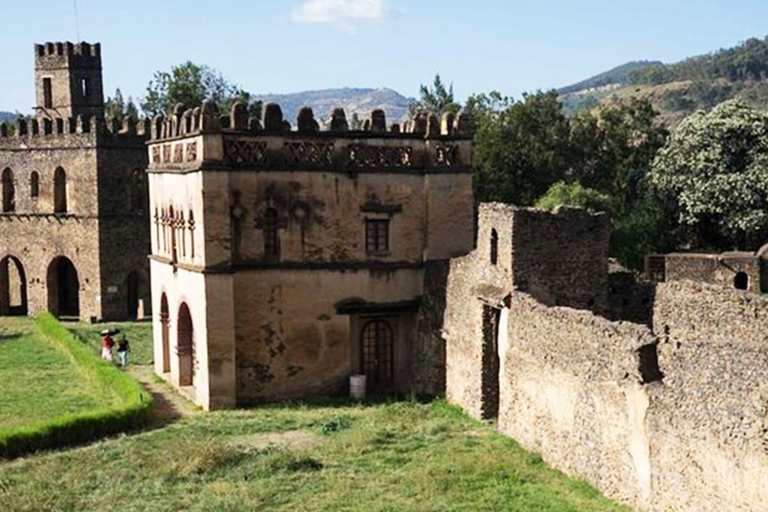 Addis Abeba: 15-tägige Äthiopien-Tour mit Flügen &amp; Hotels