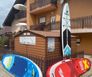 Lake Balaton: Stand-Up Paddleboard Rental
