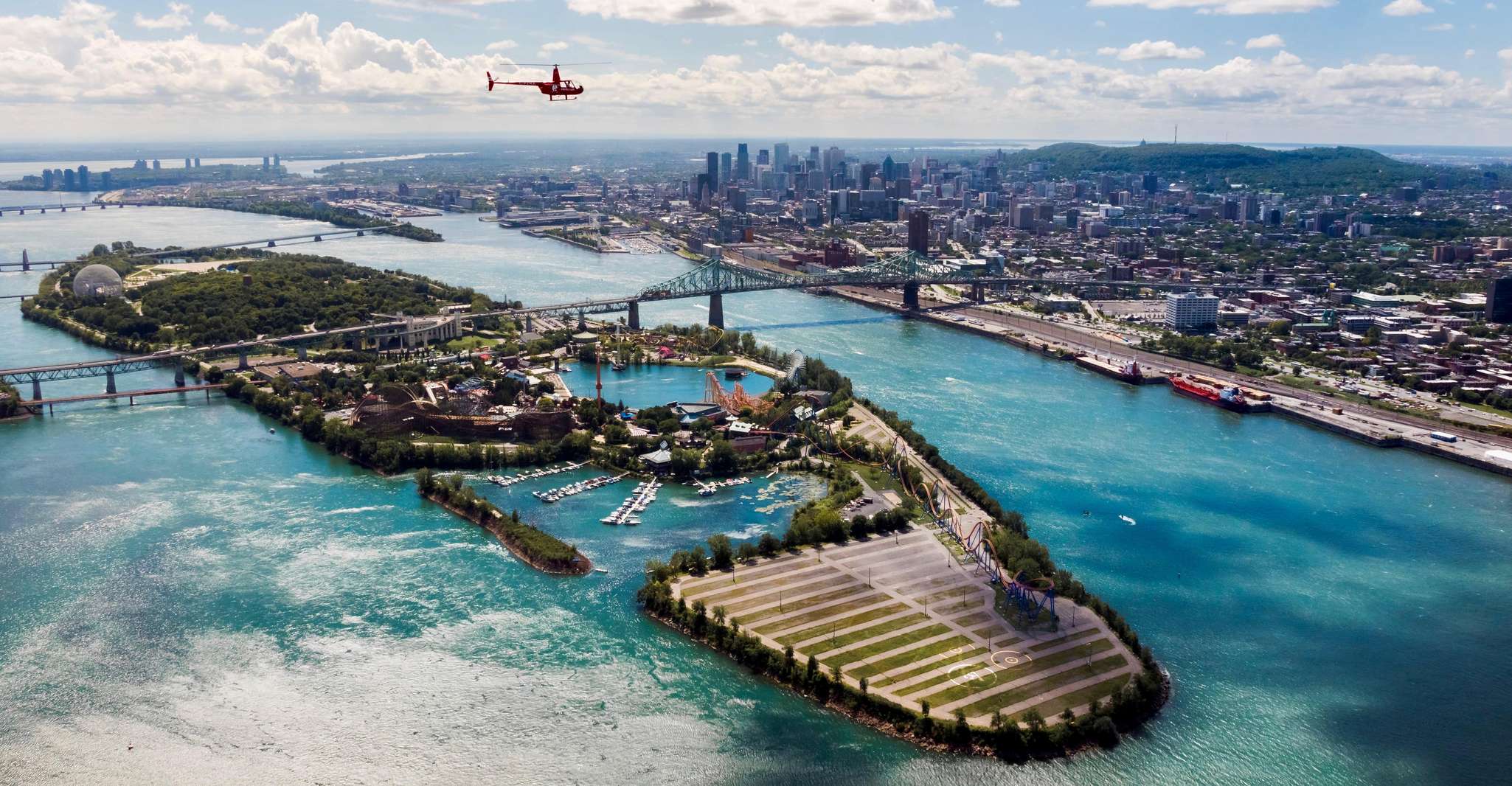 Montreal: Guided Helicopter Tour photo 2
