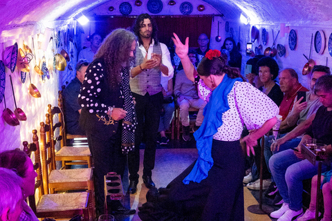 Granada: Auténtico e íntimo Espectáculo Flamenco con MeriendaEspectáculo Flamenco Tradicional con menú de aperitivos