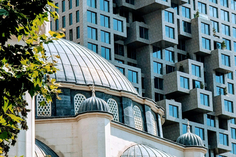 地拉那：探索共产主义时代与现代生活☕️私人观光