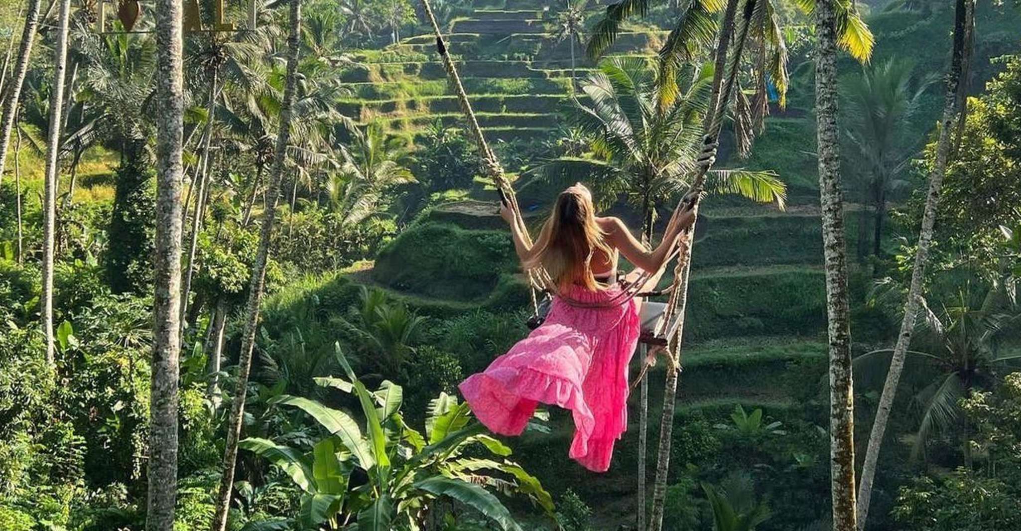 Sightseeing around Ubud Monkey forest and waterfall - Housity