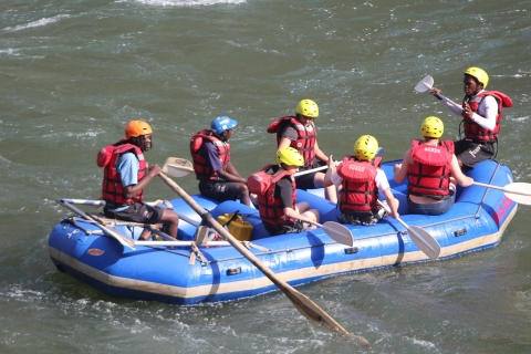 Desde Kasane: Rafting en aguas bravas de día completoTour de día completo
