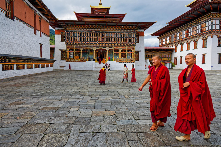 7-Days in Bhutan with River Rafting, Farm Lunch & Stone Bath
