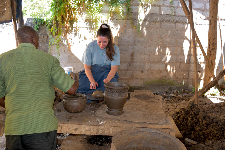 Arusha: Pottery LessonPottery Lesson Without Lunch