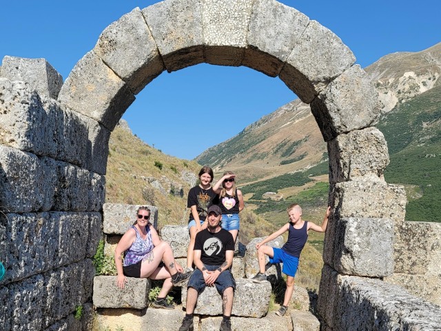 Visit Vlore Outdoor 4x4 Amantia Archeological Park & Brataj Bridge in Vlorë, Albanie