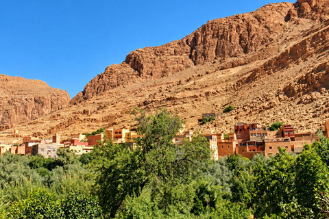 From Fes: 3-Day Merzouga Desert Tour to Marrakech Standard Desert Camp Experience (Shared Facilities)