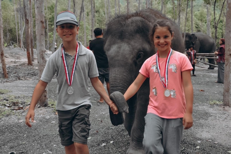 Phuket: Sanktuarium etycznej opieki nad słoniami Nai Dee PhuketOpcja B: Podstawowe półdniowe doświadczenie