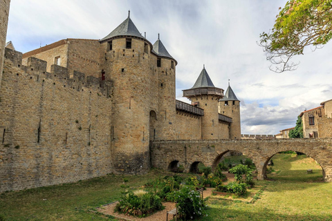 Spain Tour: Barcelona, Andorra, and France – 2 Nights Spain Tour: Barcelona – Andorra & France, 2 nights