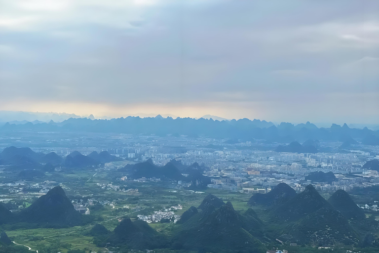 Private Guilin Reed Flute Cave, Elephant Hill & Tea Tour