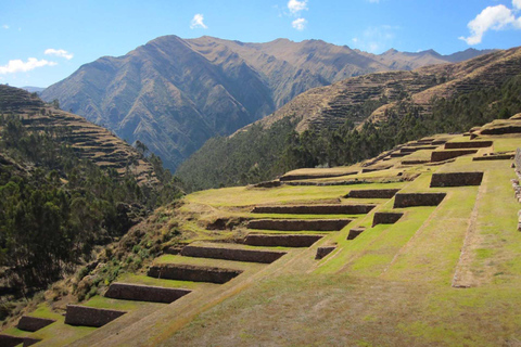 Cusco: Sacred Valley & Hands-On Andean Traditions Day Trip