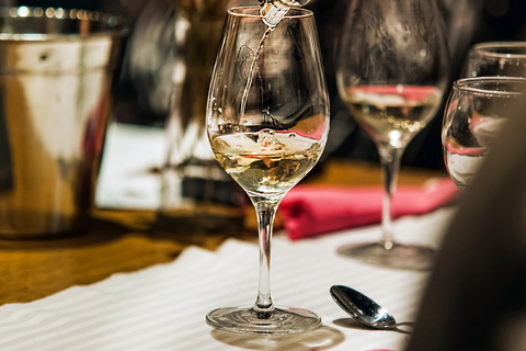 Varenna: Villa Monastero Ticket & Wine Tasting in Bellagio