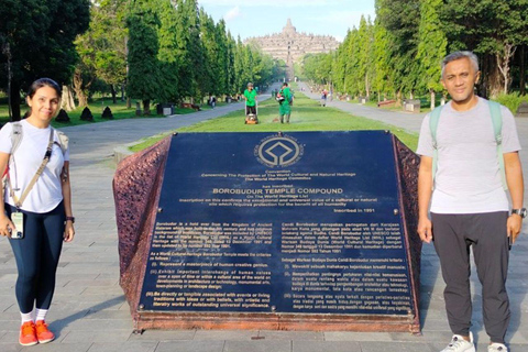 Wycieczka do świątyń Borobudur i PrambananWycieczka do świątyni Borobudur Prambanan