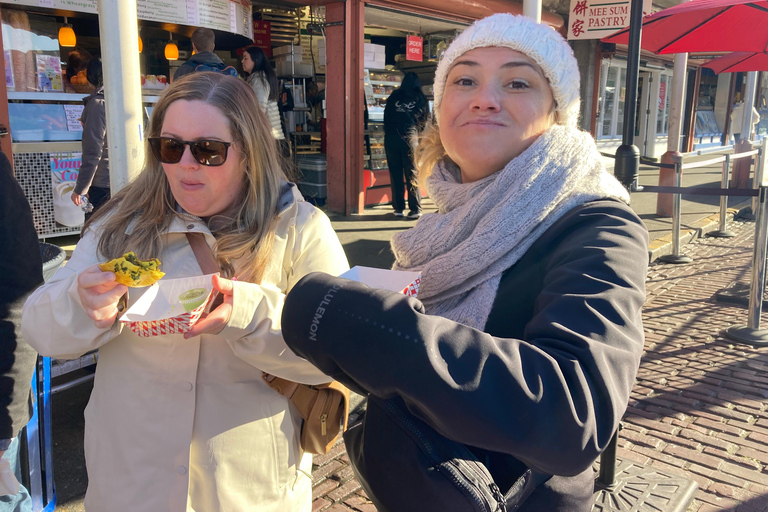 Seattle: Pike Place Market Tasting Tour with Art & Music