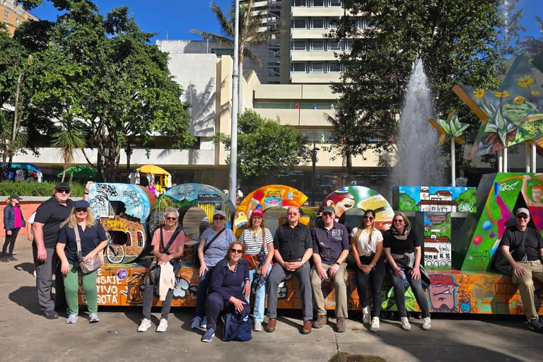 Bogota Sightseeing Tour: Esmeraldas, Monserrate / Pickup-Ticket