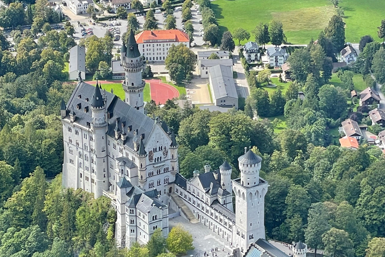 De Zurique: Excursão privada ao Castelo de Neuschwanstein com almoço
