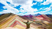 Desde Cusco, viaje guiado de montaña Rainbow con transporte - Housity