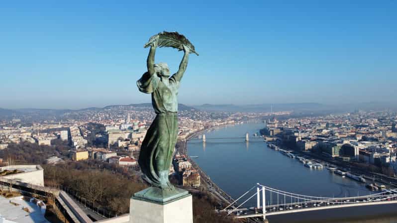 Budapest: collina di Gellert e quartiere del castello in e-bike