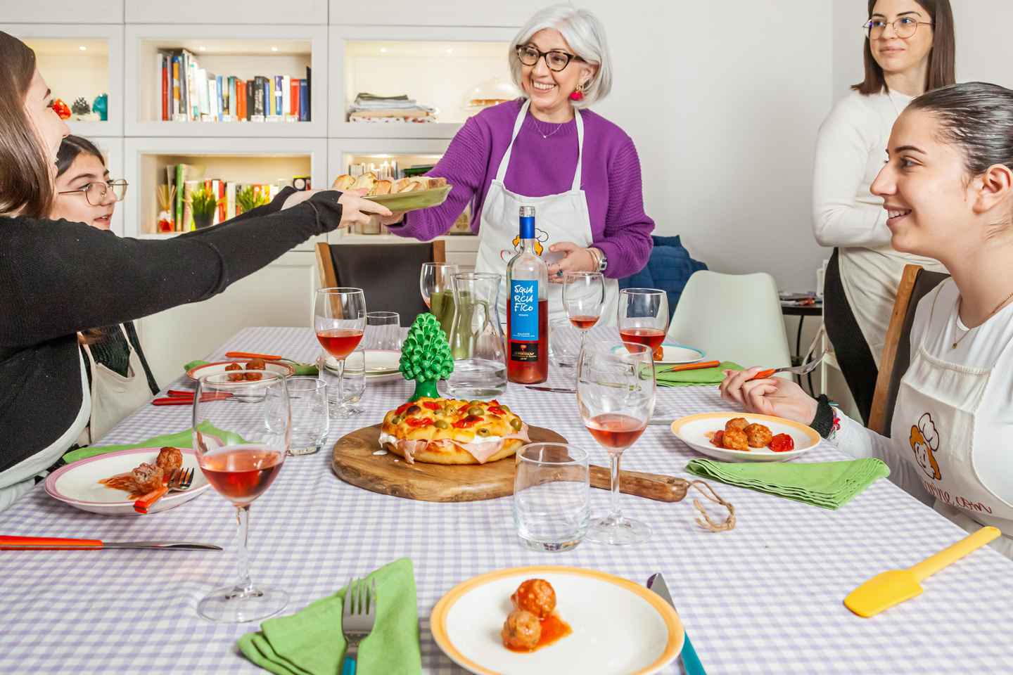 Martina Franca: tour a piedi e lezione di cucina con vino