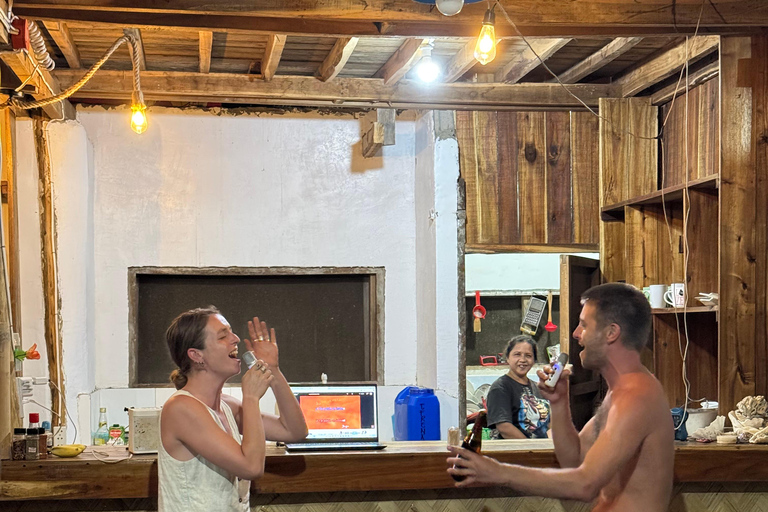 El Nido, Sibaltan: cena familiar, hoguera y karaoke.El Nido, Sibaltan: Cena familiar, hoguera y karaoke