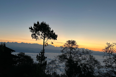 Nagarkot Nights: una notte di lusso, montagne e alba