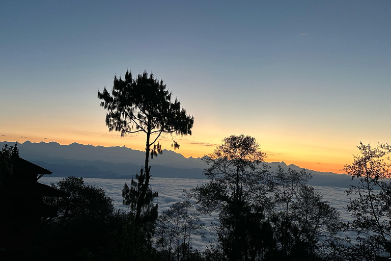 Nagarkot Nights: una notte di lusso, montagne e alba