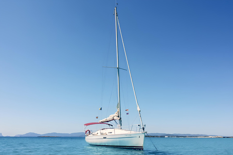 Ibiza: Classic Sailboat Cruise to S'Espalmador and Formentera