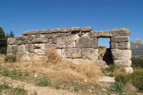 Nafplio: pyramid, Lerna &amp; major attractions of Argolis