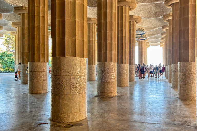 Barcelona: Park Güell Guided Tour with Skip the Line Ticket Spanish Tour