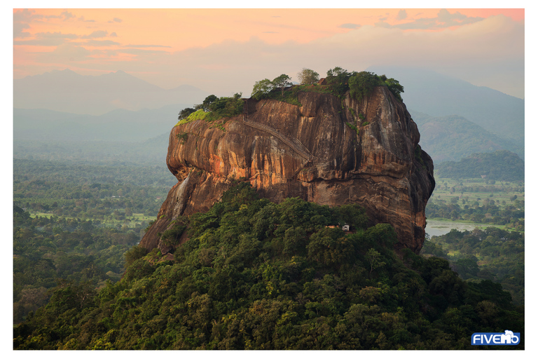 Negombo: To Sigiriya & Dambulla Private Tour with Lunch Sigiriya & Dambulla: Private Tour with Lunch from Colombo